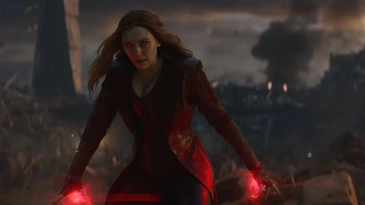 Scarlet Witch using chaos magic in Avengers: Endgame